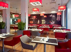 Ibis Warszawa Reduta - photo 9