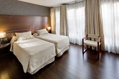 Barcelona Hotel Colonial - photo 11