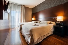 Barcelona Hotel Colonial - photo 12
