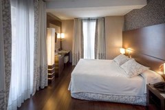 Barcelona Hotel Colonial - photo 52