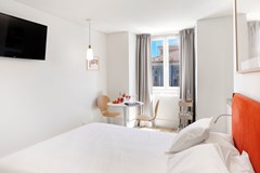 Lisbon Serviced Apartments - Ascensor da Bica - photo 32