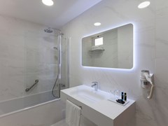 Lutecia Smart Design Hotel - photo 2