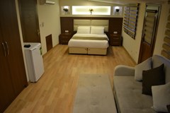 Seven Days Hotel: Room - photo 5