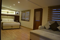 Seven Days Hotel: Room - photo 9