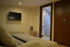 Seven Days Hotel: Room - photo 10