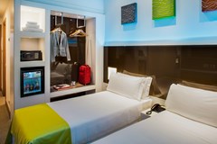 Hotel Degli Arcimboldi - photo 32