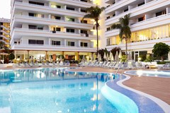Coral Suites & Spa - photo 43