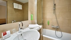 Austria Trend Hotel Ananas - photo 6