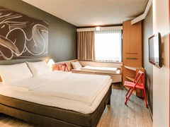 Ibis Wien City - photo 17