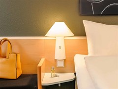 Ibis Wien City - photo 8