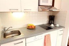 Royal Living Apartments - photo 3