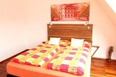 Royal Living Apartments - photo 4