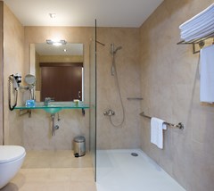 NH Ciudad de Valencia - photo 26