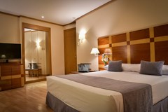 Senator Parque Central Hotel - photo 22