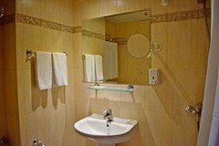 Royal Beach Hotel - photo 32