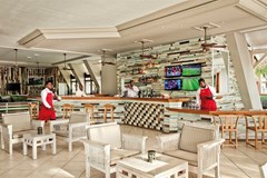 Victoria Beachcomber Resort & Spa - photo 2