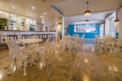 Hotel Checkin Garbí - photo 9