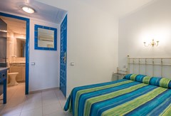 Hotel Checkin Garbí - photo 33