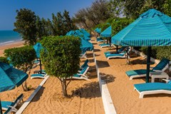 BM Beach Hotel - photo 19