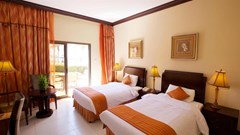 BM Beach Resort - photo 14