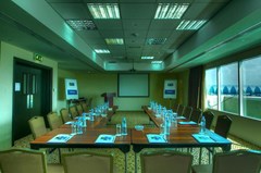 Holiday Inn Express Dubai Internet City: Conference Facilities - photo 4