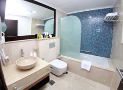Armada BlueBay Hotel: Room - photo 7
