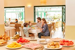 PortAventura Hotel Includes PortAventura Tickets: Restaurant - photo 46
