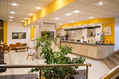 Oro Blanco Apartments: Lobby - photo 27