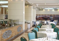 Esperides Beach: Restaurant - photo 21