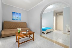 Sun Beach Lindos: Room FAMILY ROOM GARDEN VIEW - photo 52