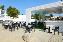 Ellia Hotel: Bar - photo 3