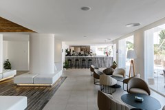 Aluasoul Mallorca Resort - Adults Only: Bar - photo 3