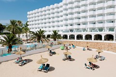 Aluasoul Mallorca Resort - Adults Only: Beach - photo 21