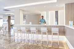 Grupotel Farrutx: Bar - photo 4