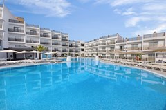 Palmanova Suites by TRH: Pool - photo 22
