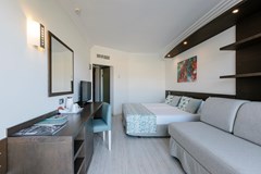 Alua Hawaii Mallorca & Suites: Room FAMILY ROOM CAPACITY 2 - photo 111