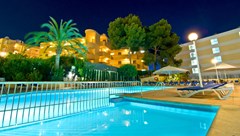 BelleVue Vistanova: Pool - photo 10