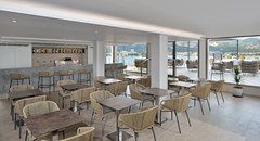 Alua Palmanova Bay: Bar - photo 8