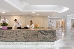 HSM S'Olivera: Lobby - photo 21
