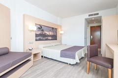 Eix Lagotel: Room - photo 46