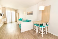 Eix Lagotel: Room APARTMENT CAPACITY 6 TWO BEDROOMS - photo 174