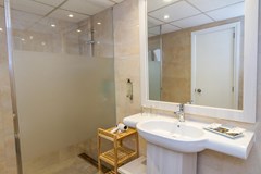 Eix Lagotel: Room Double or Twin STANDARD - photo 195