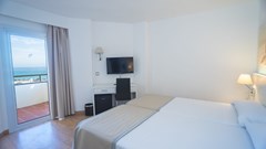 THB Maria Isabel: Room Double or Twin STANDARD - photo 41