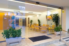 Tres Torres: Lobby - photo 22