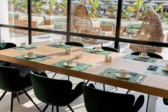HM Ayron Park: Restaurant - photo 29