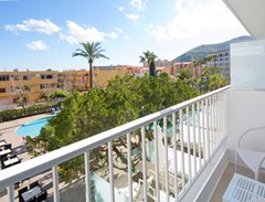 JS Sol de Alcudia: Terrace - photo 131