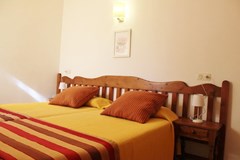 Venecia Apartamentos: Room - photo 26