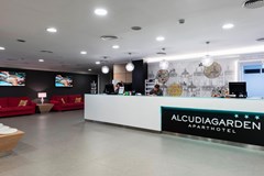 Alcudia Garden: Lobby - photo 16