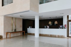 Aluasoul Alcudia Bay - Adults Only: Lobby - photo 8