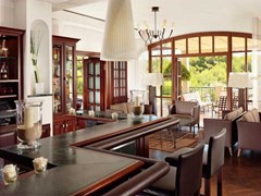 The St. Regis Mardavall Resort: Bar - photo 1